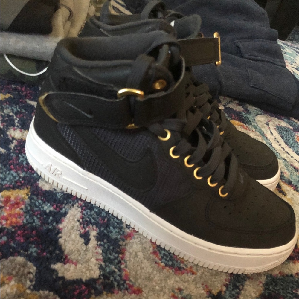 Air Force 1’s 4y